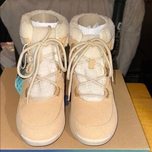 JBU Tan Winter Boots